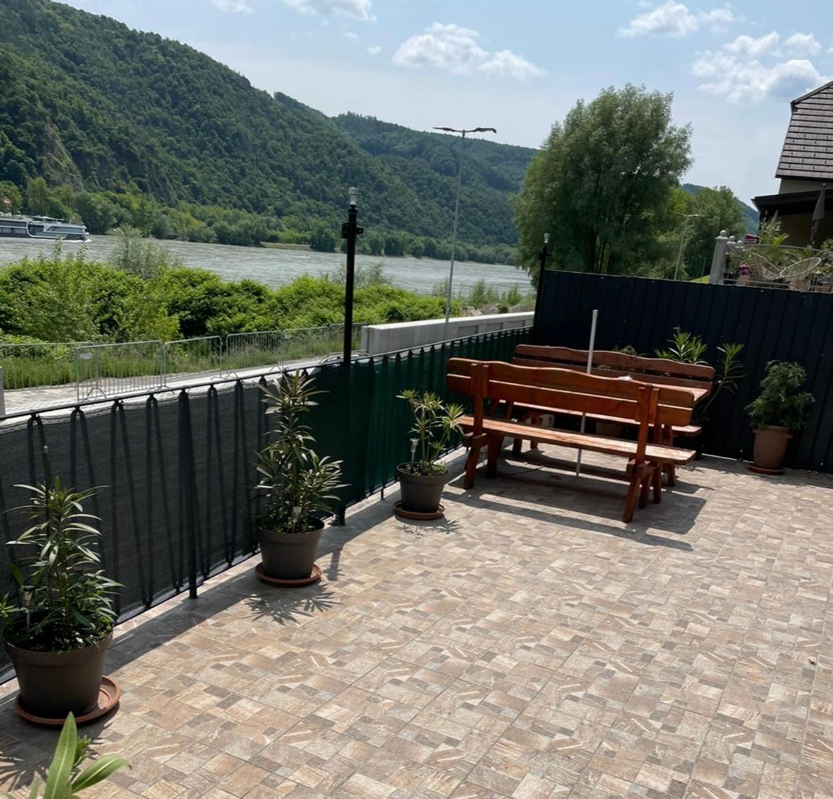 Appartamento Haus-Donau In Der Wachau Aggsbach Esterno foto